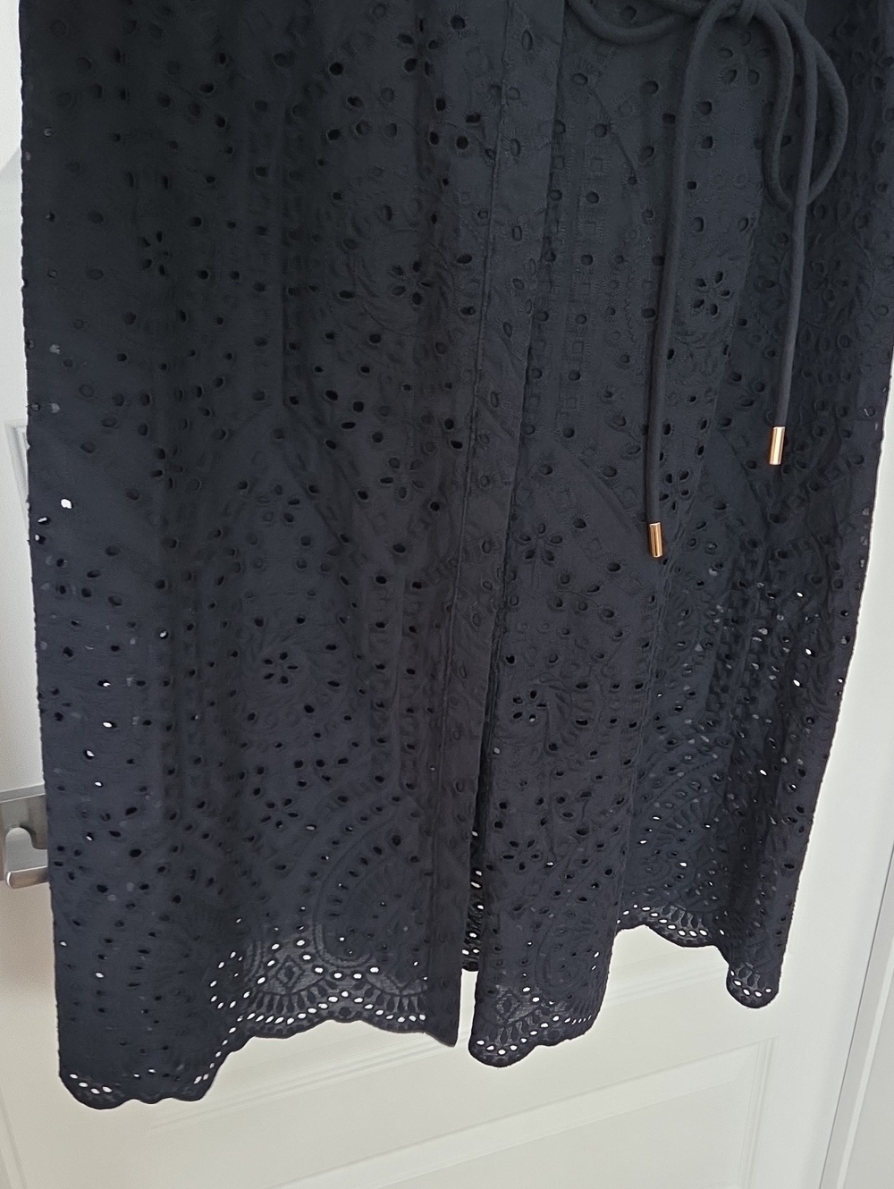NWT H&M Navy Eyelet Embroidered Shirt Dress with Tie Waist, Size S - Picture 10 of 11